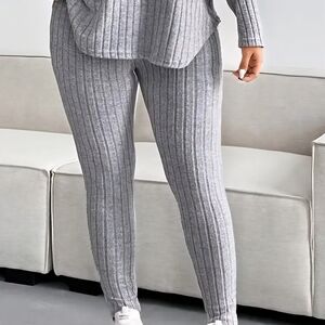 Stylish Women's Gray Ribbed Pants